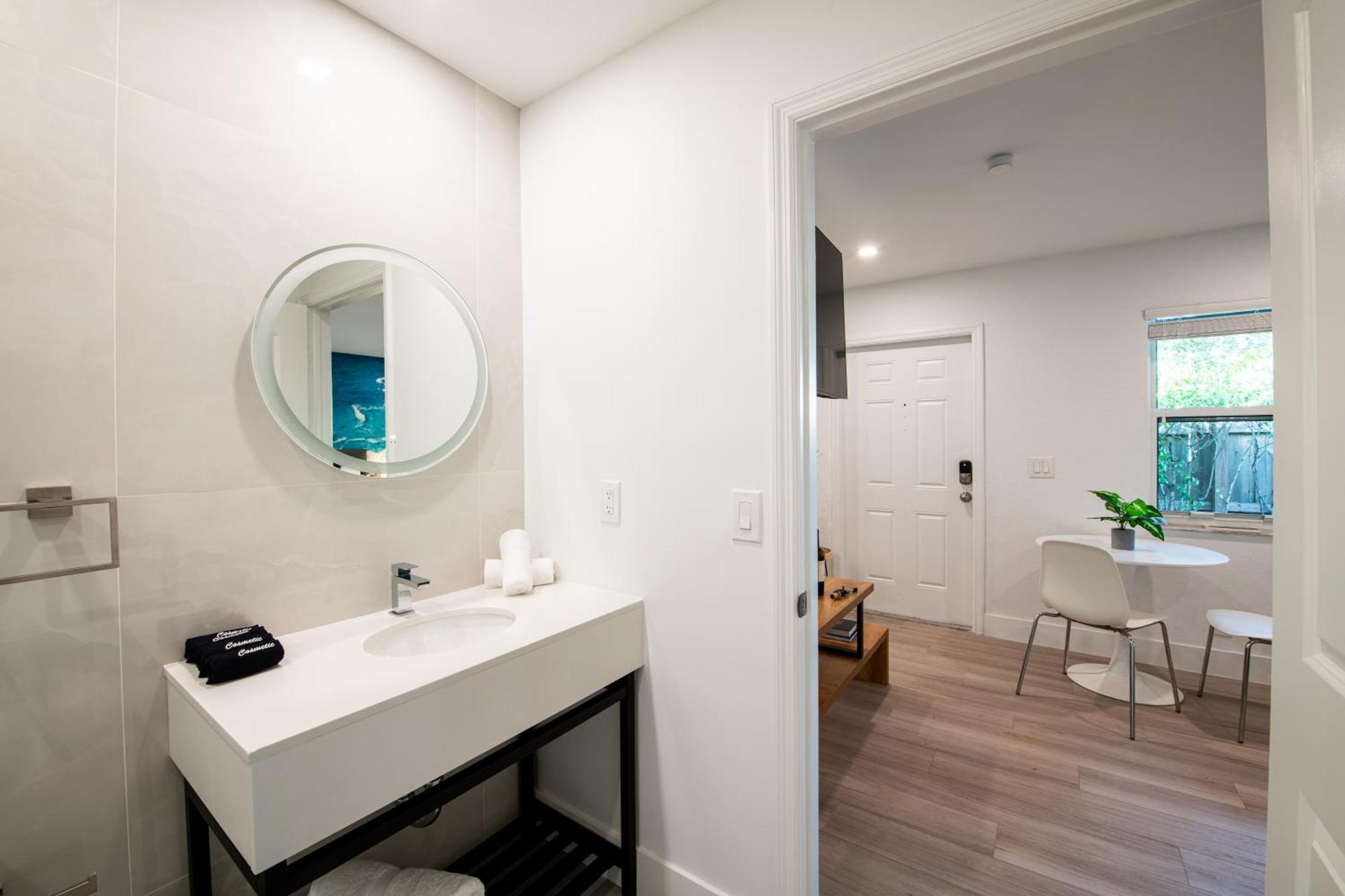 Junior Suite,1540591564:JPEG